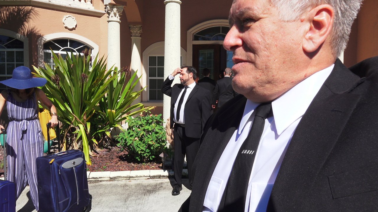 Behind the scenes photo 4 from The Hitmen Movie production showing filming process and cast